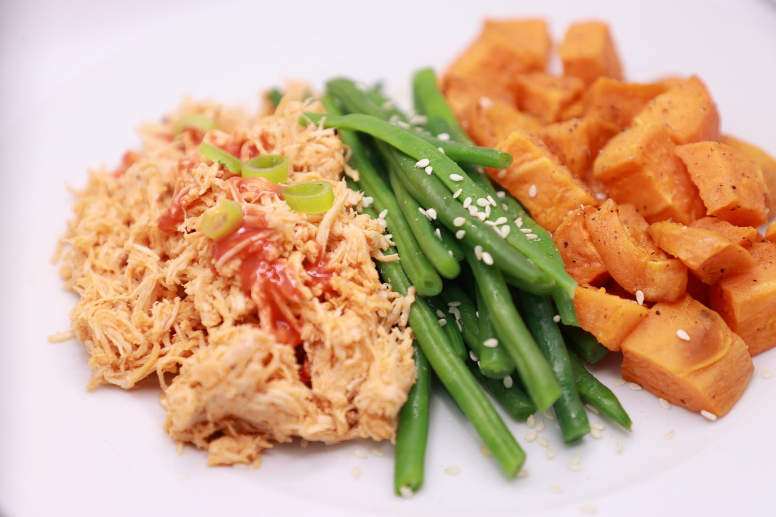 Crockpot Easy Shredded Buffalo Chicken